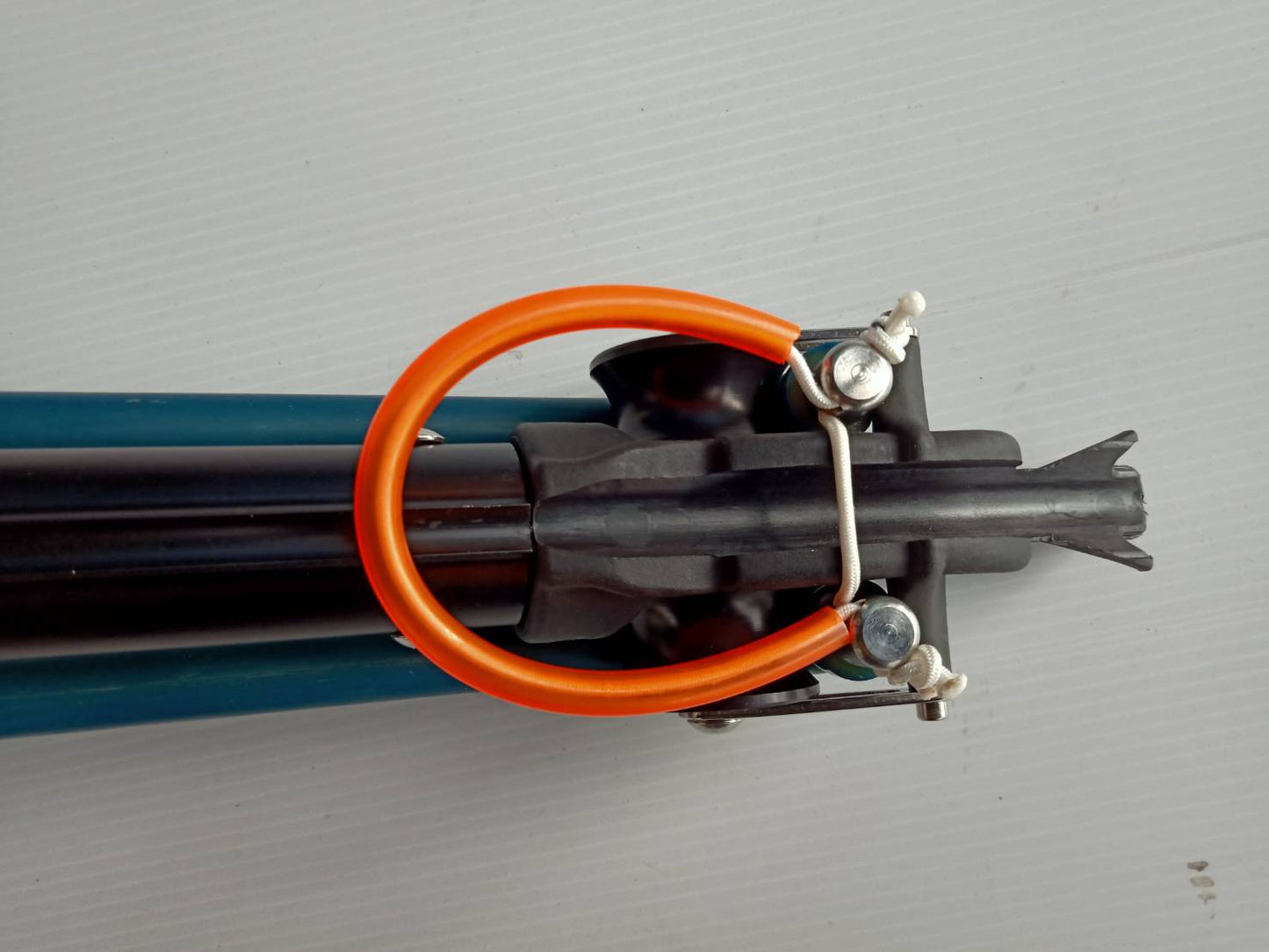 Line Anchor and Line wishbone for Roller Muzzle